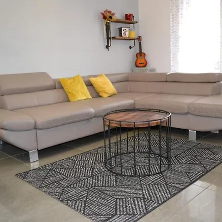 דירה Daniel Apartman