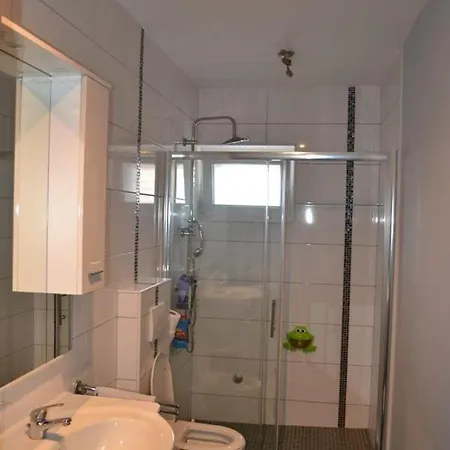 Daniel Apartman דירה *
